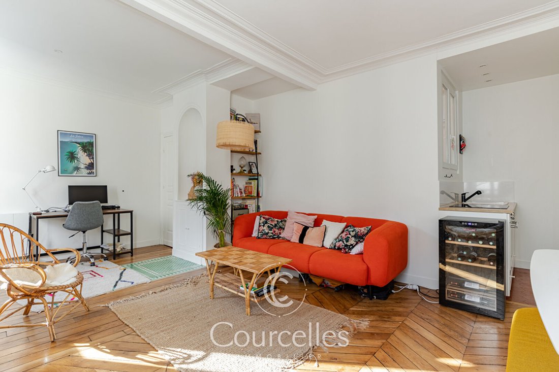 Apartment in Clignancourt-Jules Joffrin, Paris 18e Arrondissement, Paris 2 - 15868565