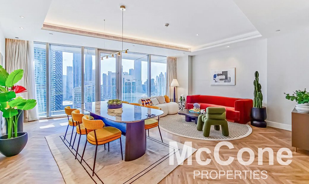 Vacant | Fully Upgraded | Middle Unit In Dubai, Dubai, United Arab ...