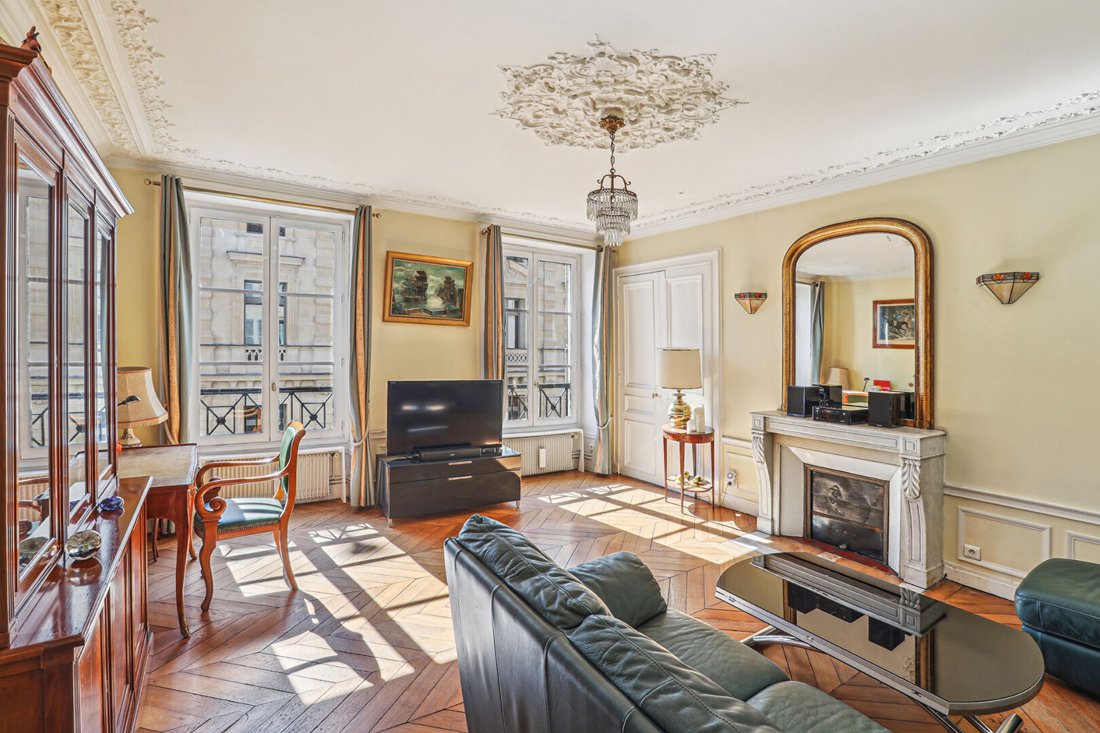 Apartment in Grange Aux Belles-Terrage, Paris 10e Arrondissement, Paris 1 - 15869561