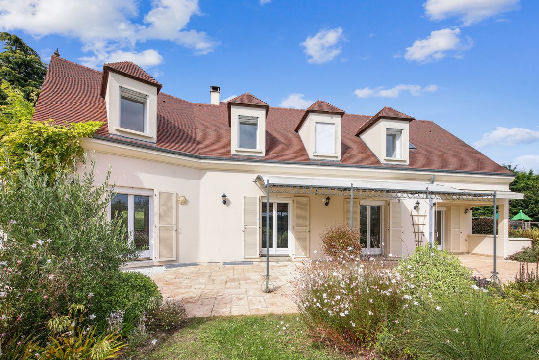 House in Forêt, Saint-Germain-en-Laye, France 4 - 15869481