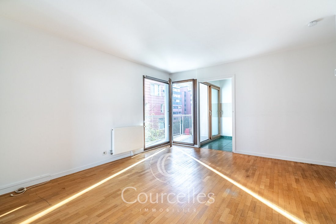 Apartment in Clichy-Batignolles, Paris 17e Arrondissement, Paris 4 - 15868901