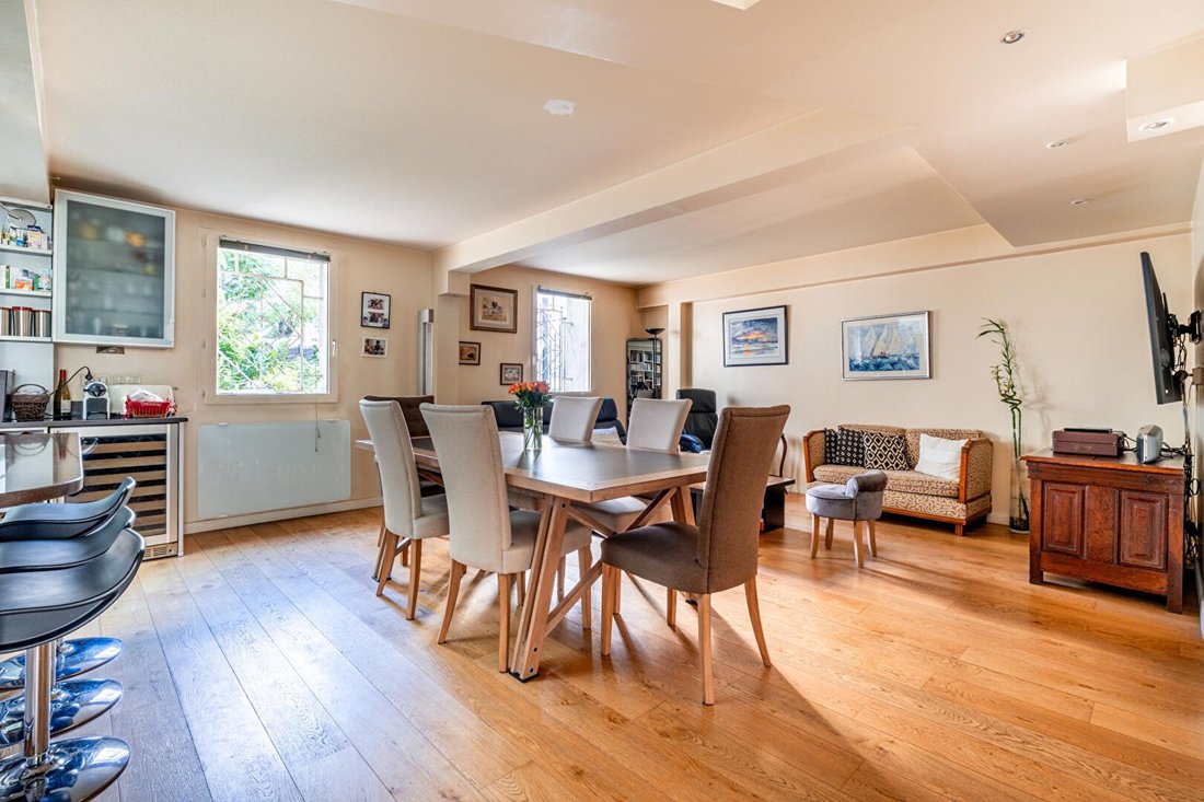 Apartment in Grange Aux Belles-Terrage, Paris 10e Arrondissement, Paris 5 - 15869608