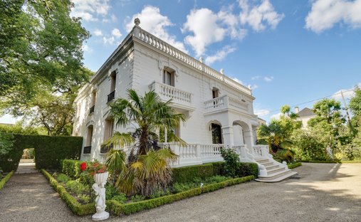 House in Napoleon, Maisons-Laffitte, France 1