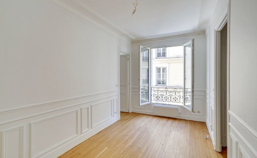 Apartment in Grange Aux Belles-Terrage, Paris 10e Arrondissement, Paris 1