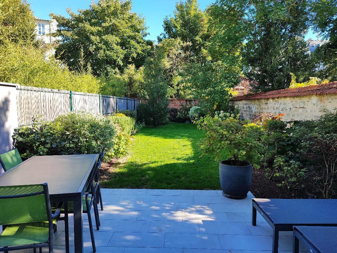 House in Chatou, Ile-de-France, France 1 - 15870484
