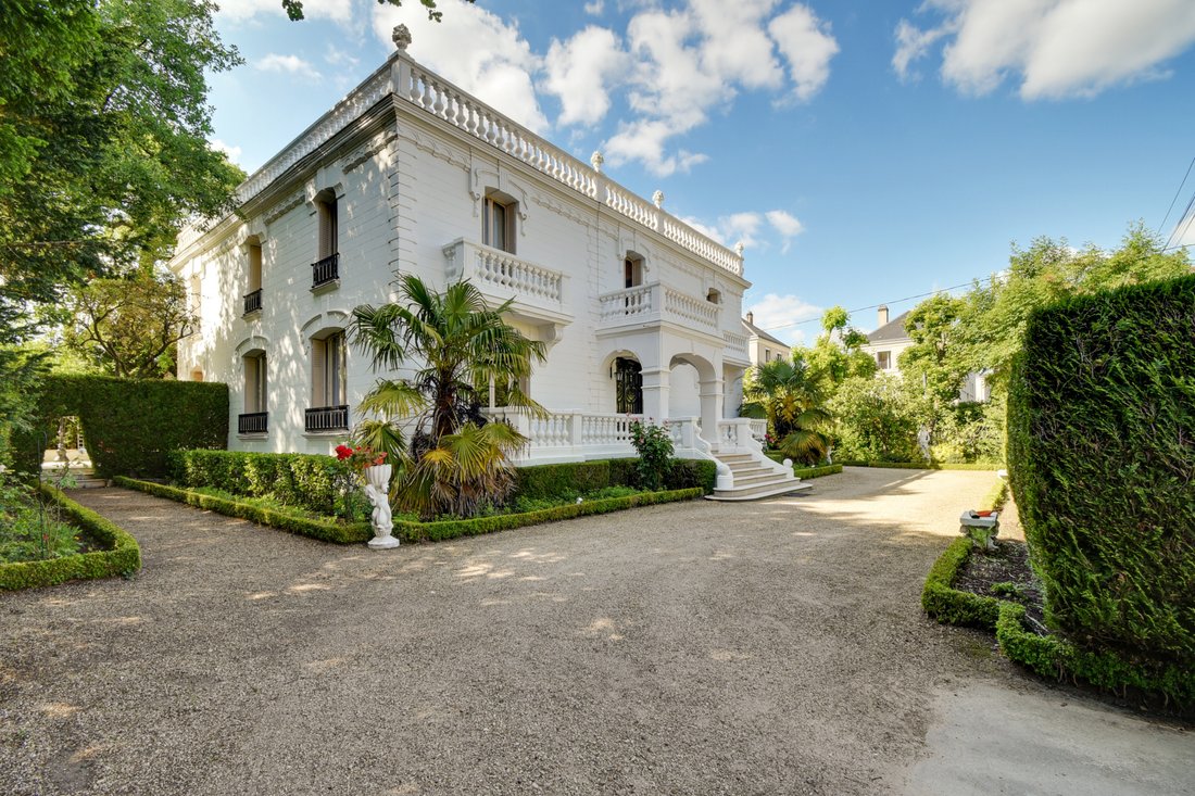 House in Napoleon, Maisons-Laffitte, France 5 - 15869940