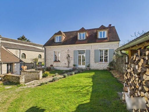 House in Fontaine-Chaalis, Hauts-de-France, France 1 - 15868665