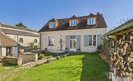 House in Fontaine-Chaalis, Hauts-de-France, France 1