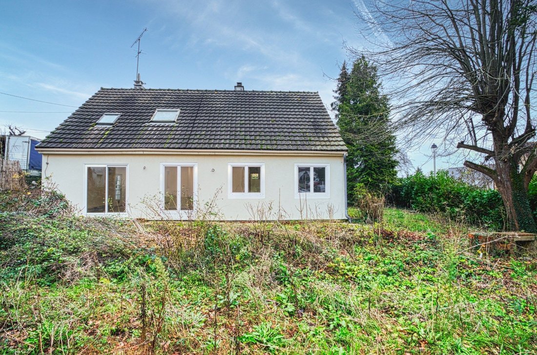 House in Levis-Saint-Nom, Ile-de-France, France 4 - 15868842
