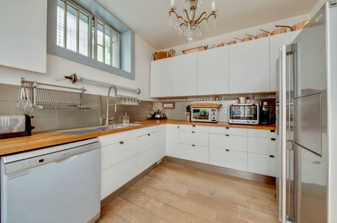 Apartment in Palais Royal, Paris 1er Arrondissement, Paris 4 - 15868636