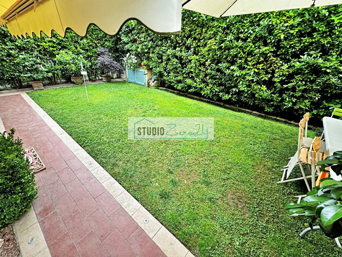 Villa in Pietrasanta, Tuscany, Italy 5 - 15872579
