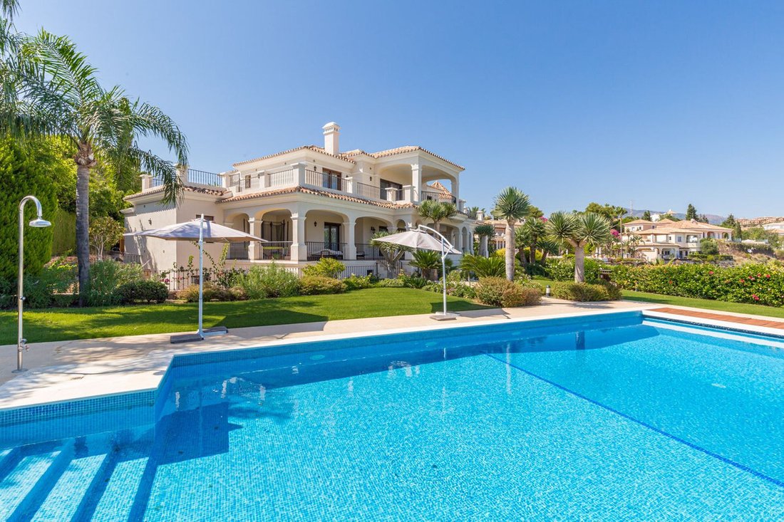 Villa in Benahavis, Andalusia, Spain 1 - 15870986