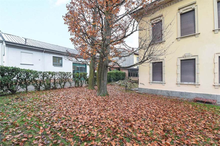 Villa in Figino Serenza, Lombardy, Italy 4 - 15871806