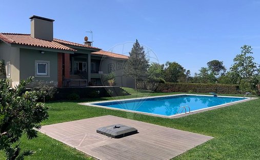 House in Requiao, Braga, Portugal 1