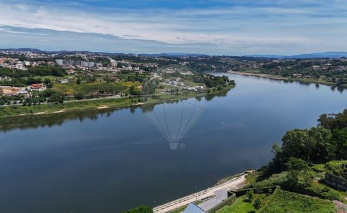 Land in Oliveira do Douro, Porto District, Portugal 1