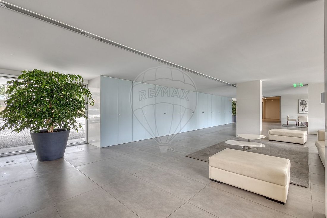 Apartment in Matosinhos e Leca da Palmeira, Porto District, Portugal 2 - 15871228