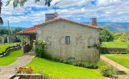 Farm Ranch in Agualonga, Viana do Castelo District, Portugal 1