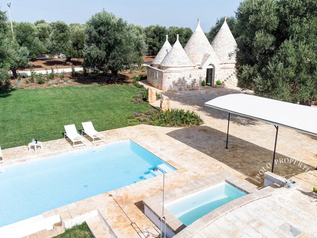 Casa en Ostuni, Apulia, Italia 1 - 15871982