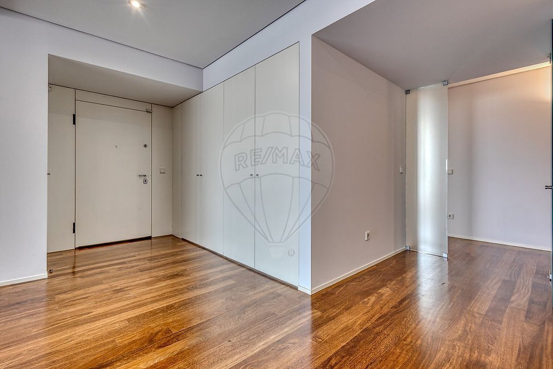 Apartment in Matosinhos e Leca da Palmeira, Porto District, Portugal 3 - 15871228