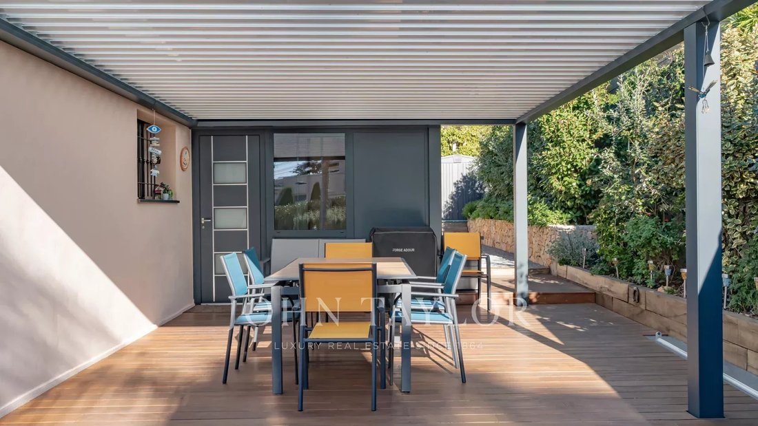 House in Cannes, Provence-Alpes-Côte d'Azur, France 4 - 14967570
