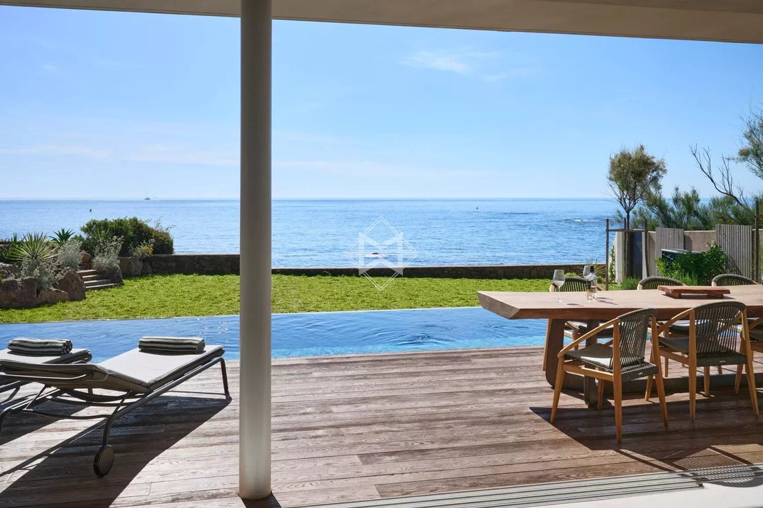 Villa in French Riviera, Provence-Alpes-Côte d'Azur, France 3 - 15870825