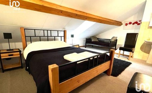 Castle for Sale in Saint-Pierre-d'Argençon, Provence-Alpes-Côte d'Azur, France