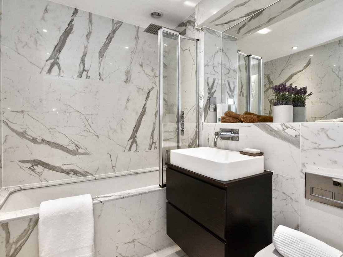 Apartment in Campden Hill, Kensington And Chelsea, England 5 - 15872099