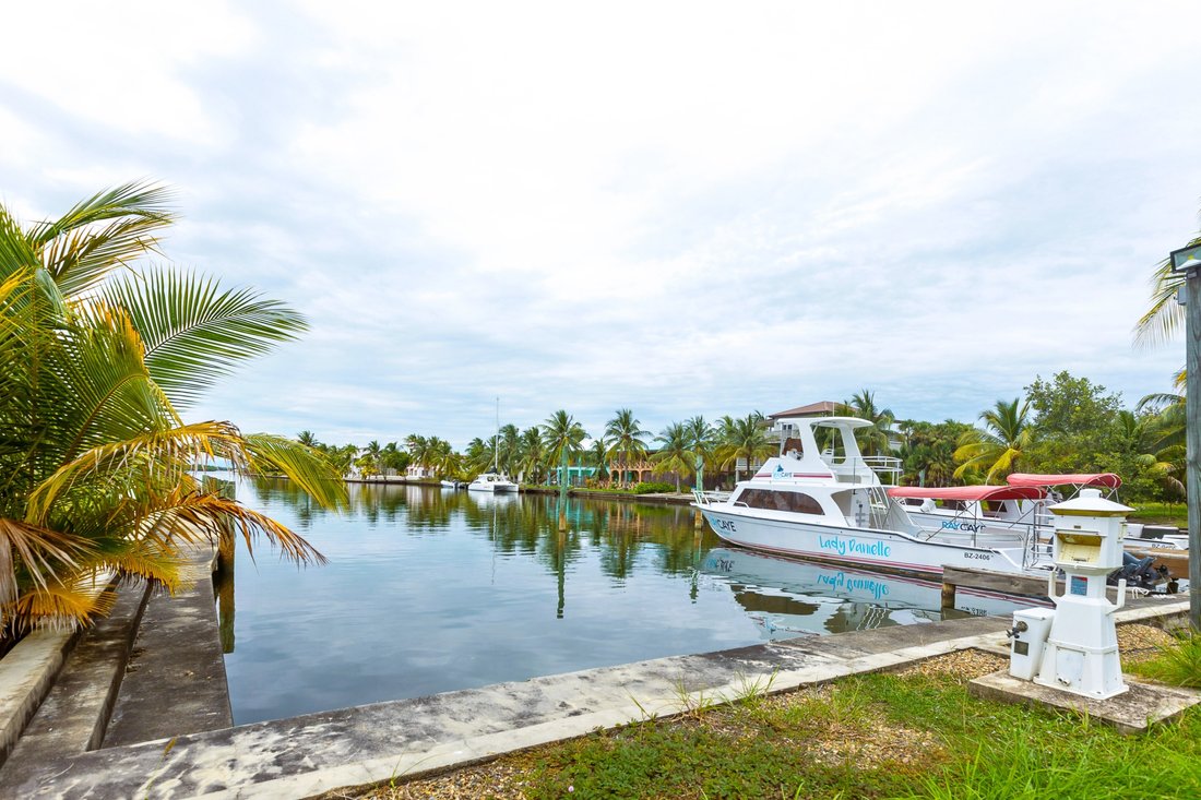 House in Placencia, Stann Creek District, Belize 3 - 15872493