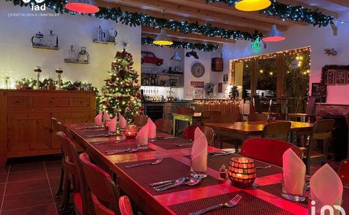 Castle for Sale in Saint-Pierre-d'Argençon, Provence-Alpes-Côte d'Azur, France