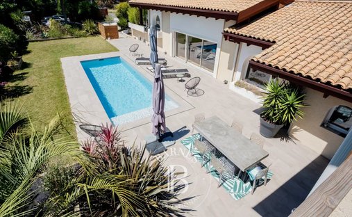House in Mérignac, Nouvelle-Aquitaine, France 1