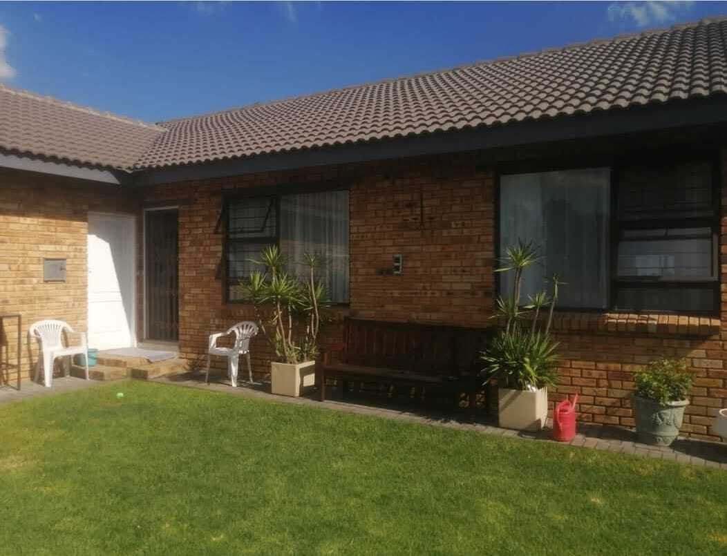Country House in Vaalpark, Sasolburg, Free State 2 - 15873013