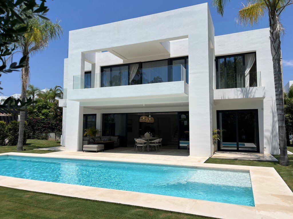 Villa in Estepona, Andalusia, Spain 4 - 15765497