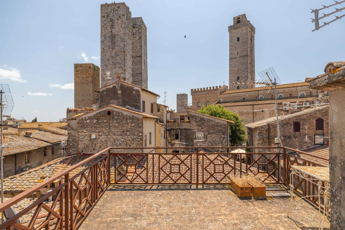 Apartment in San Gimignano, Tuscany, Italy 4 - 15872574
