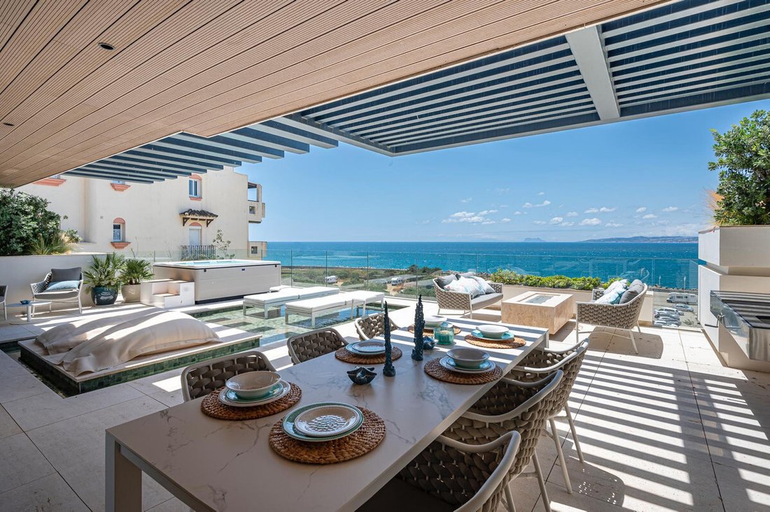 Apartment in Estepona, Andalusia, Spain 1 - 15873241