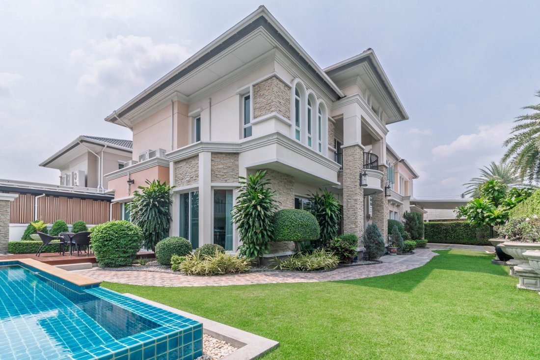 House in Bang Ramat, Krung Thep Maha Nakhon, Thailand 1 - 15873075