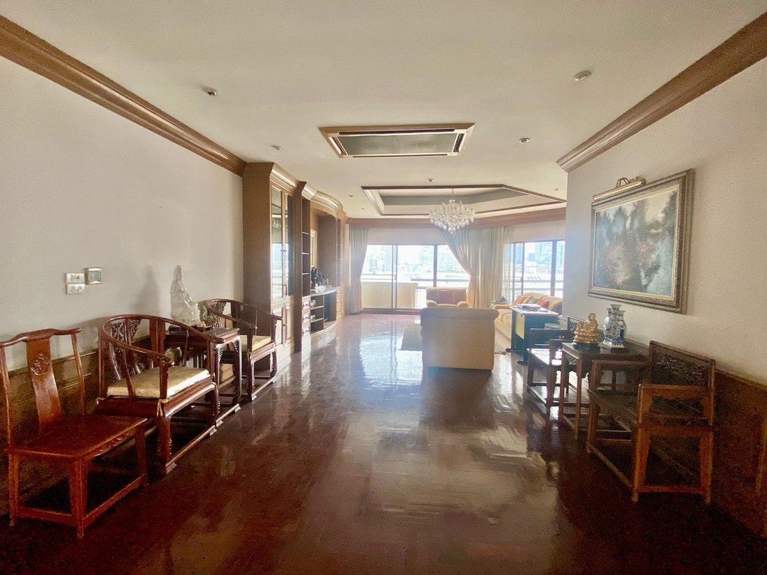 Condo in Phra Khanong Nuea, Bangkok, Thailand 2 - 15873082