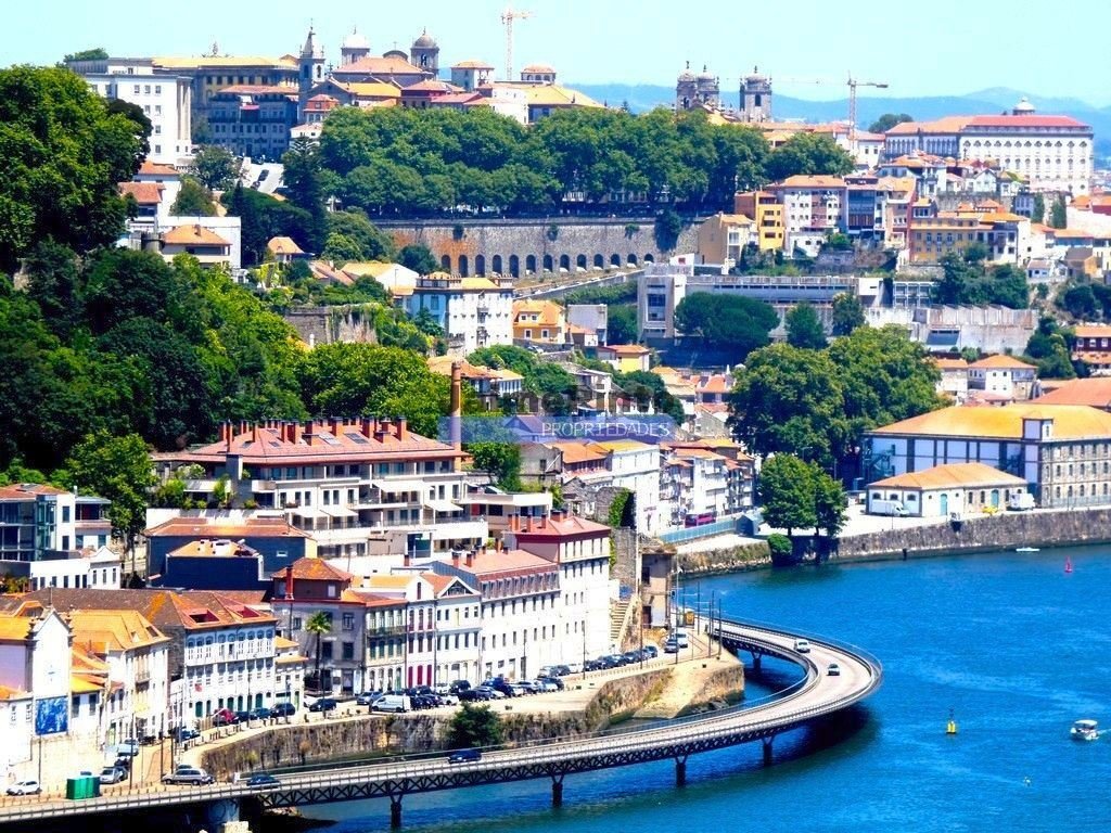 Apartment in Cedofeita, Santo Ildefonso, Se, Miragaia, Sao Nicolau e Vitoria, Porto District, Portugal 1 - 15857764