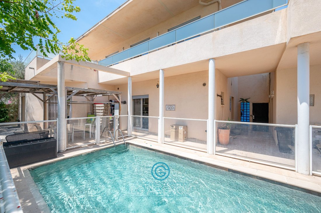 Villa in Vieille Chapelle, 8e Arrondissement, Marseille 1 - 15874795