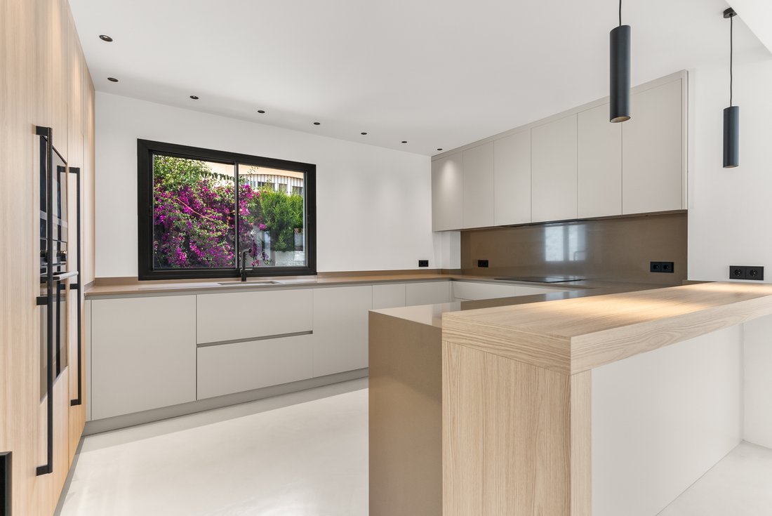 Villa in Estepona, Andalusia, Spain 4 - 15875200