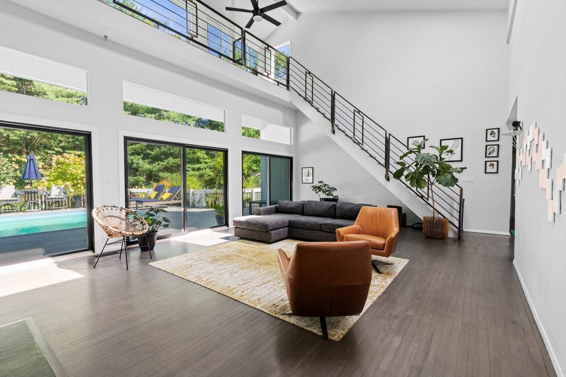 East Quogue, New York, United States 5 - 15878861