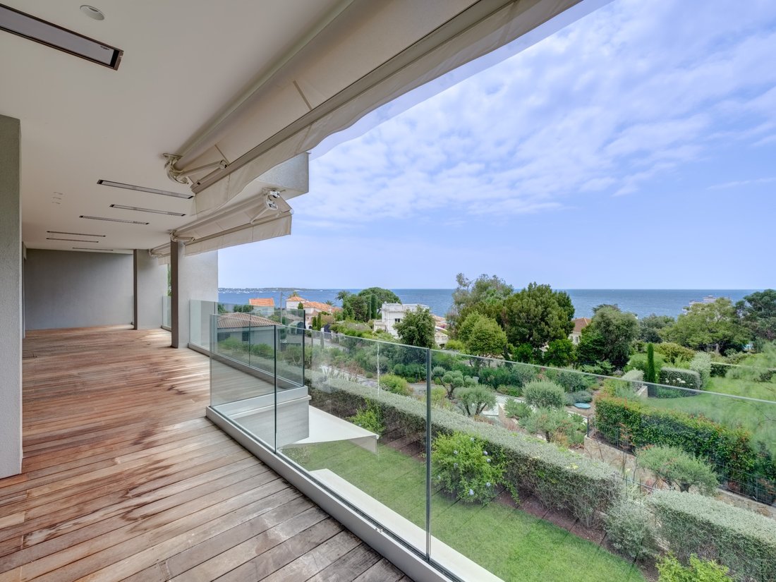 Apartment in Saint Nicolas, Cannes, France 3 - 15879821
