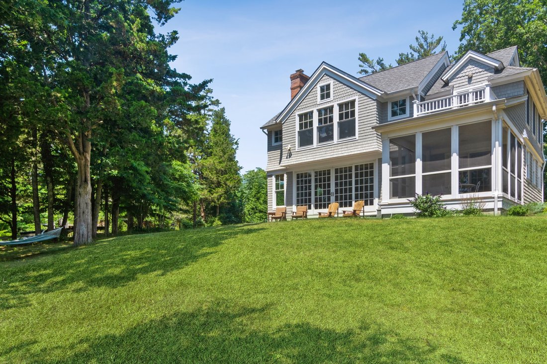 Southampton, New York, United States 1 - 15879038