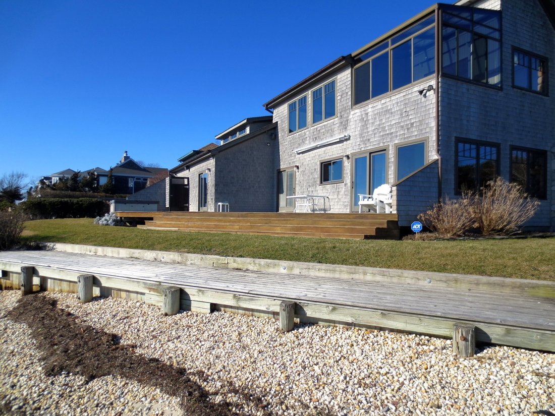 Hampton Bays, New York, United States 2 - 15877794