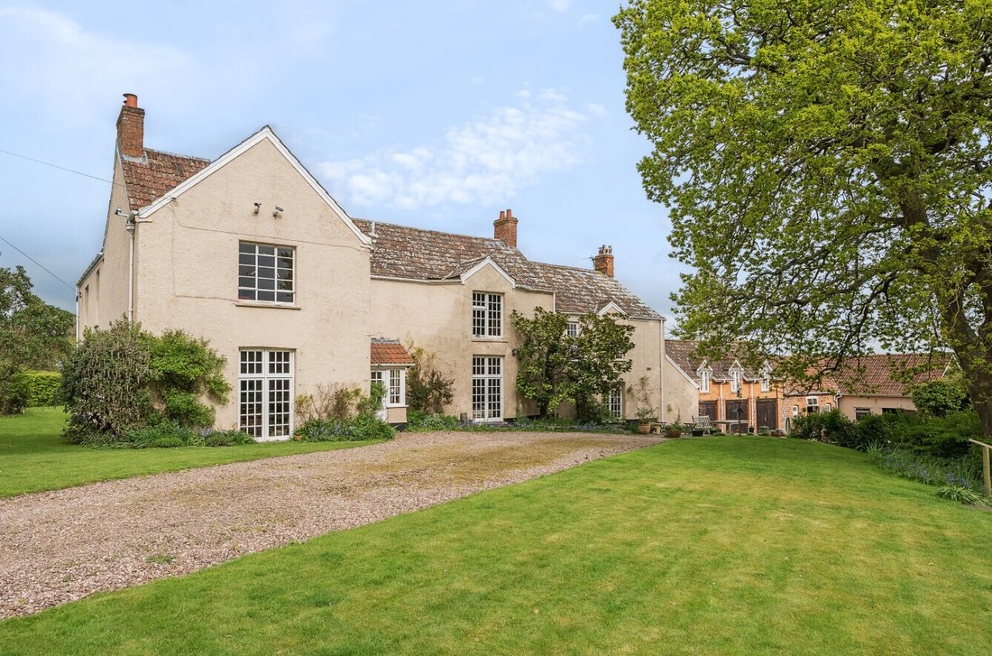 House in Over Stowey, England 1 - 15877276