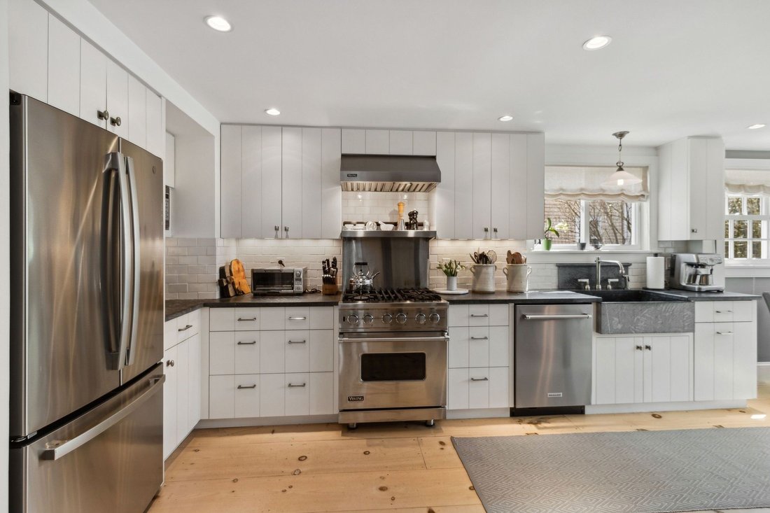 Sag Harbor, New York, United States 2 - 15878064