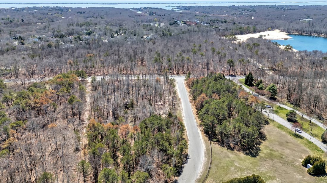 Land in Westhampton, New York, United States 1 - 15877522
