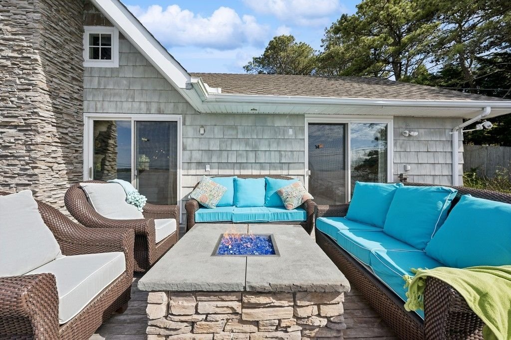 Hampton Bays, New York, United States 3 - 15877807