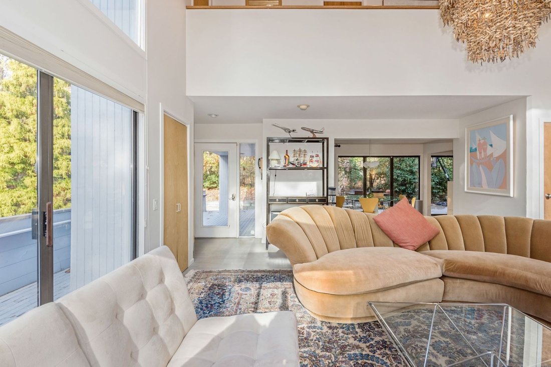 Sag Harbor, New York, United States 2 - 15879344