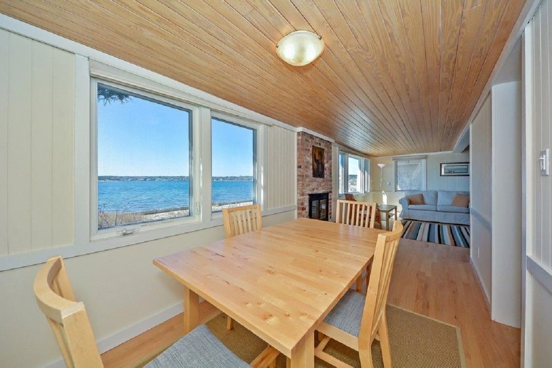 Hampton Bays, New York, United States 4 - 15879278