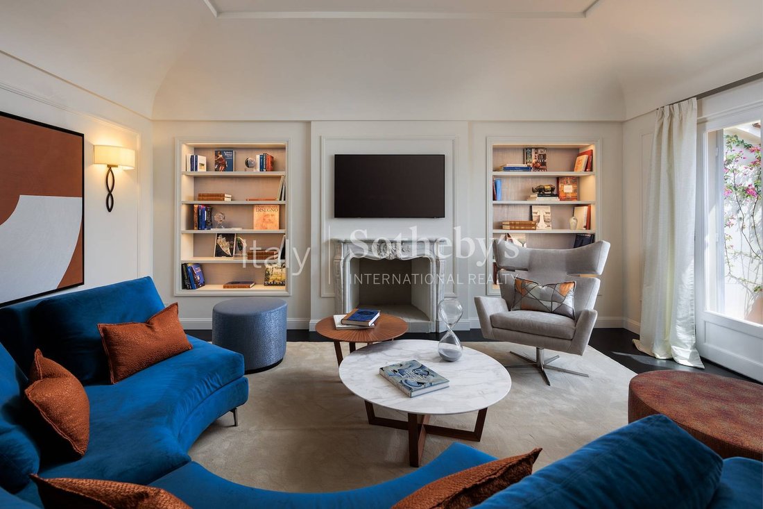 Apartment in Center, Florence, Tuscany 2 - 15875172